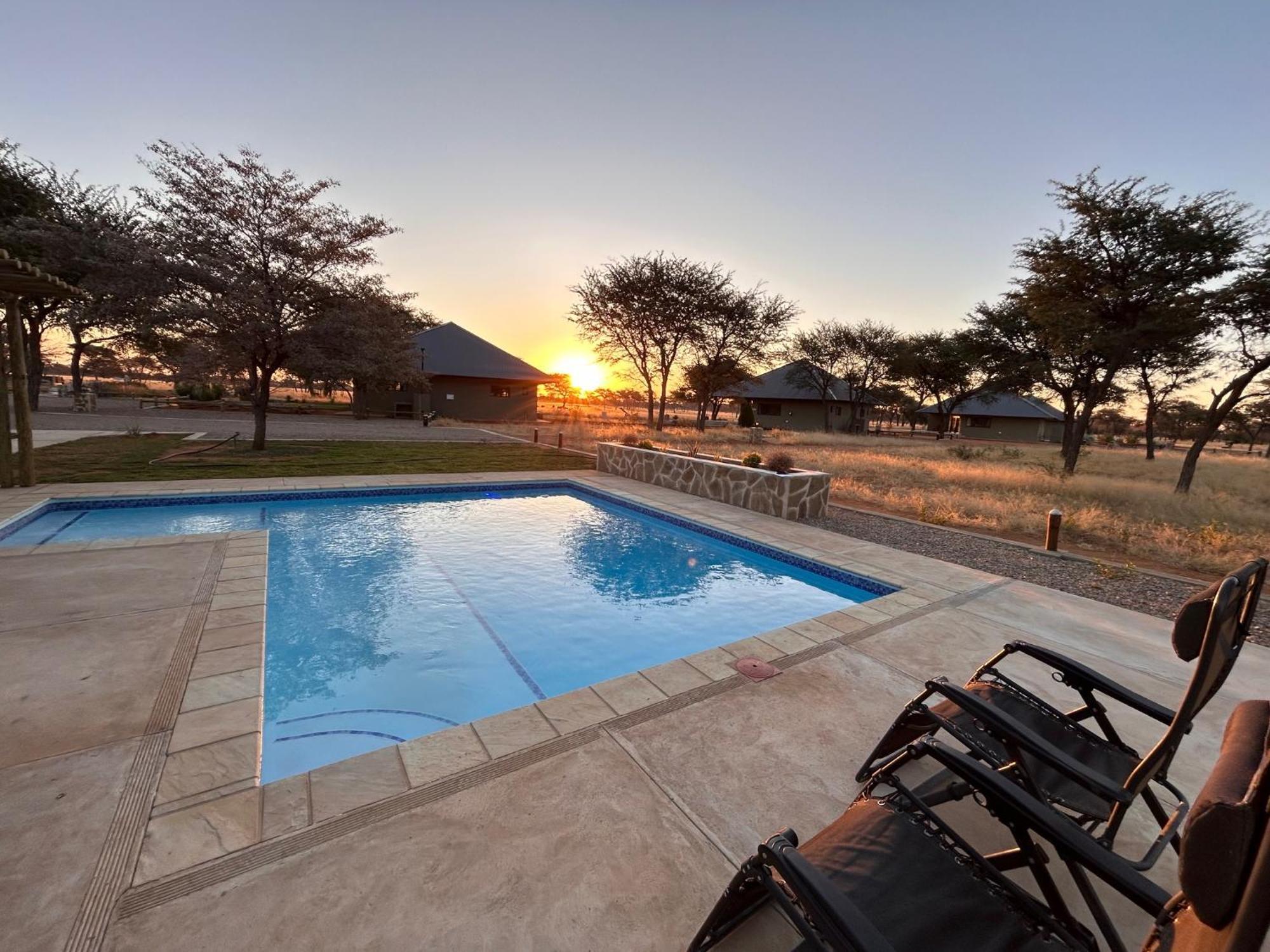 Africa Awaits Lodge & Safaris ゴバビス エクステリア 写真